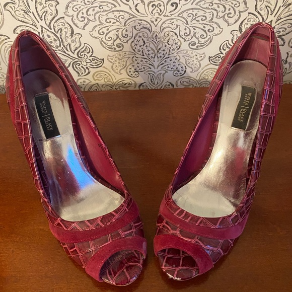 White House Black Market High Heels - Picture 2 of 9